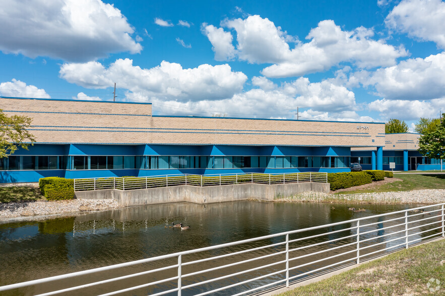 Primary Photo Of 27101 Hills Tech Ct, Farmington Hills Light Manufacturing For Lease