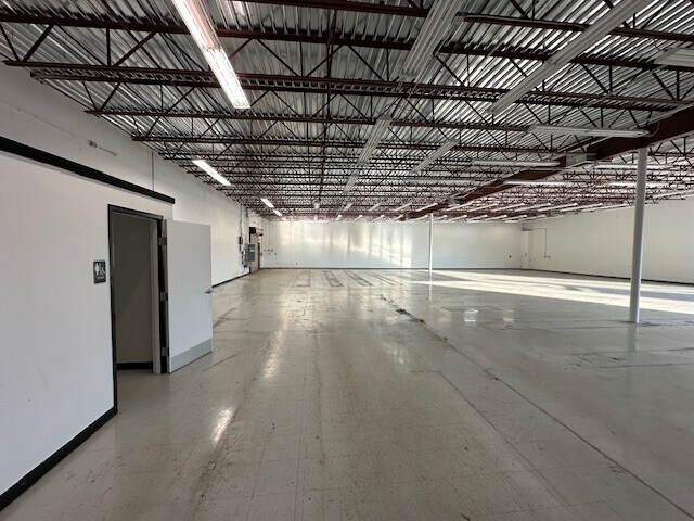 More Photos Of 6830 Goodman Rd, Olive Branch Auto Repair For Lease