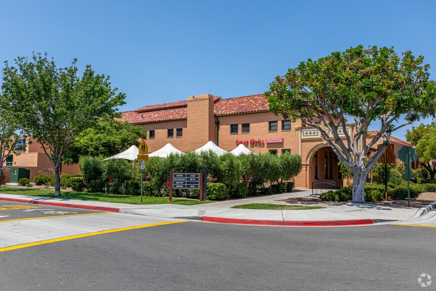 More Photos Of 2820 Historic Decatur Rd, San Diego Unknown For Lease