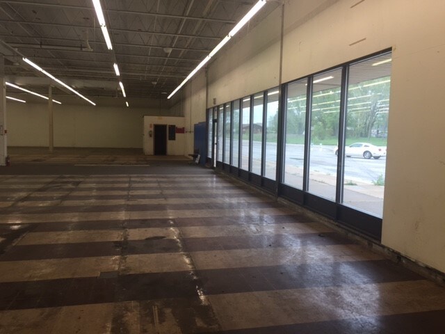 More Photos Of 1800 M-139, Benton Harbor Storefront For Lease