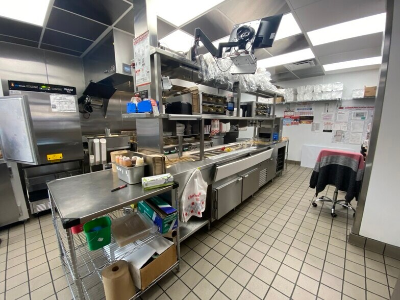 More Photos Of 10642 Katella Ave, Garden Grove Fast Food For Lease