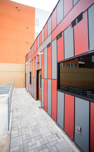 More Photos Of 2909 E 1st St, Los Angeles Office For Sale