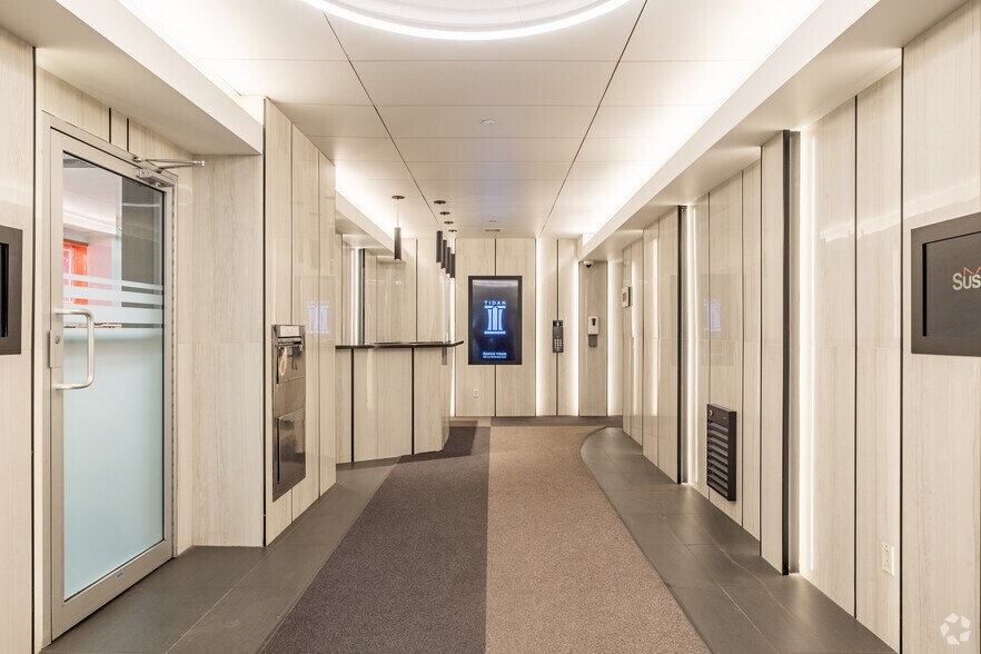 More Photos Of 666 Rue Sherbrooke O, Montréal Office Residential For Lease