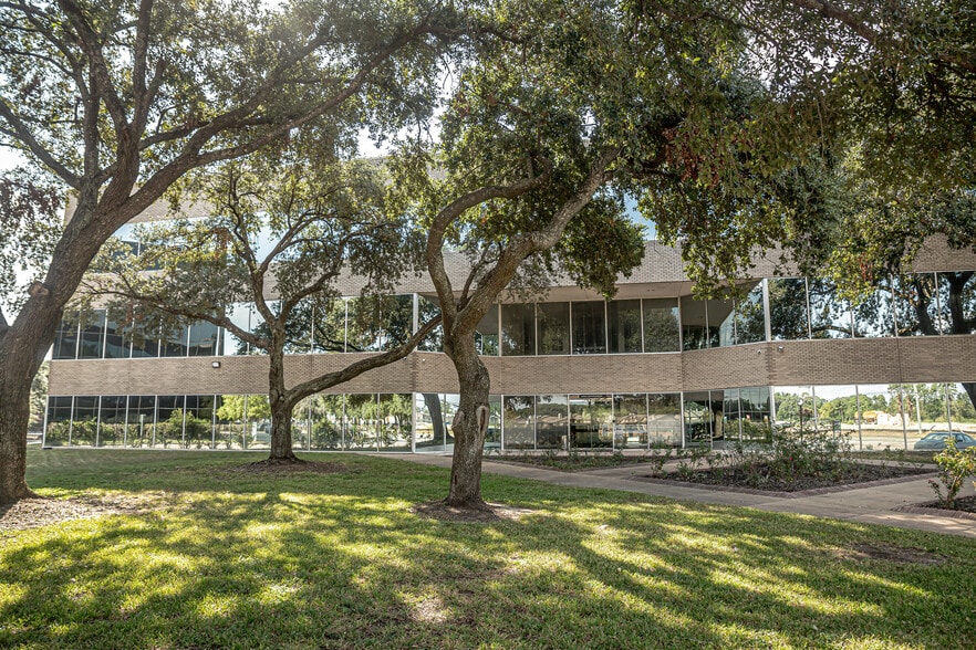 More Photos Of 15603 Kuykendahl Rd, Houston Office For Lease