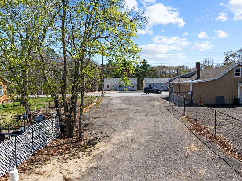 More Photos Of 58 Sandwich Rd, Wareham Auto Repair For Sale
