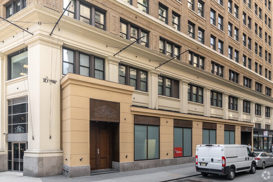 More Photos Of 16 Madison Square W, New York Coworking Space