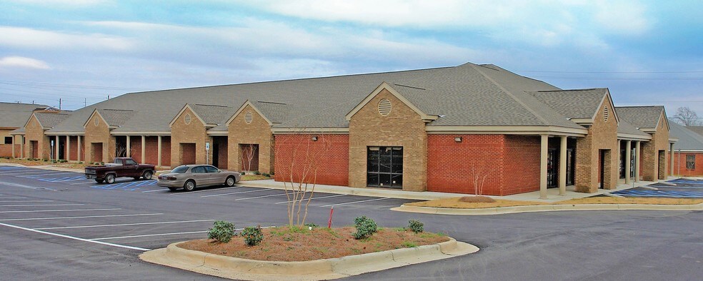 More Photos Of 660 McQueen Smith Rd, Prattville Office For Lease