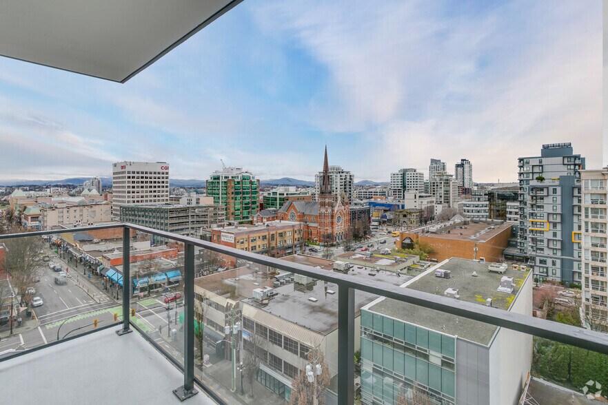 More Photos Of 825 Fort St, Victoria Apartments For Lease