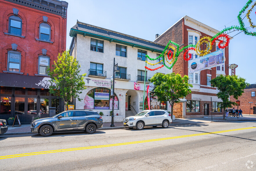 Primary Photo Of 73-75 Ferry St, Newark Storefront Retail Office For Sale