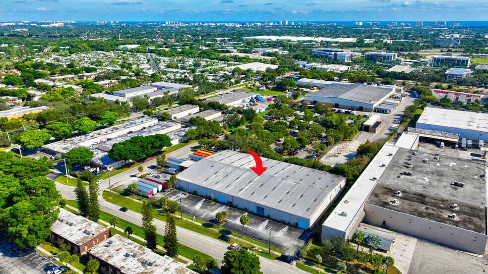More Photos Of 198 Lock Rd, Deerfield Beach Warehouse For Lease