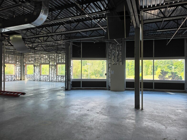 More Photos Of 6240 Rashelle Dr, Flint Medical For Lease