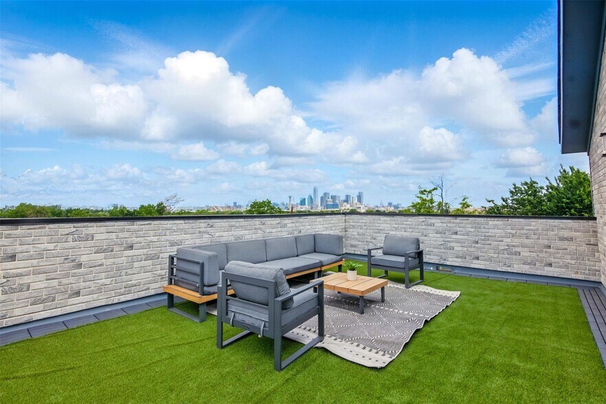 More Photos Of 426-430 E 8th St, Dallas Apartments For Sale