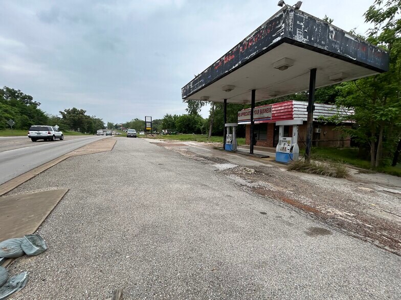 More Photos Of 200 N Frankston Hwy, Frankston Convenience Store For Sale