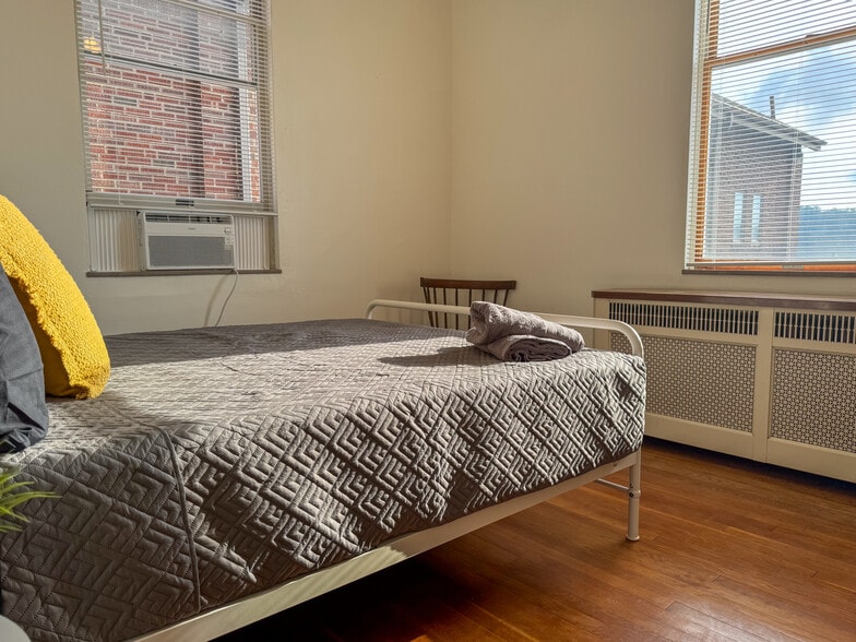 More Photos Of 105 S 5th St, Duquesne Specialty For Sale