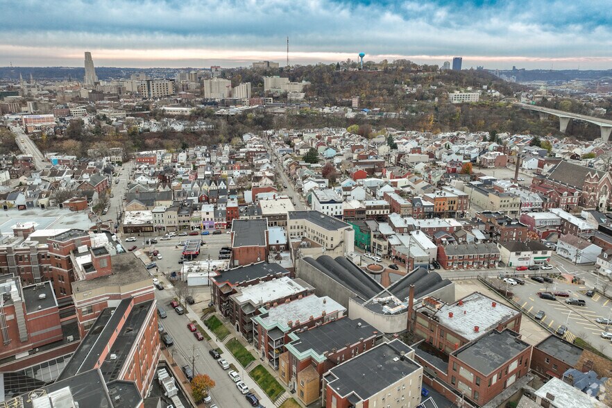 More Photos Of 328 S Mathilda St, Pittsburgh Multifamily For Sale