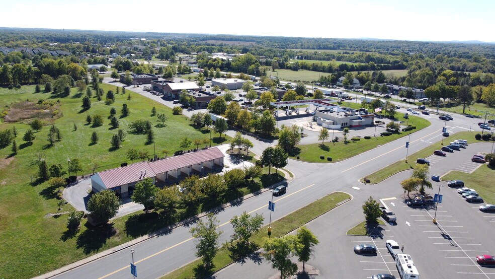 More Photos Of 6361 Village Center Dr, Bealeton Specialty For Sale