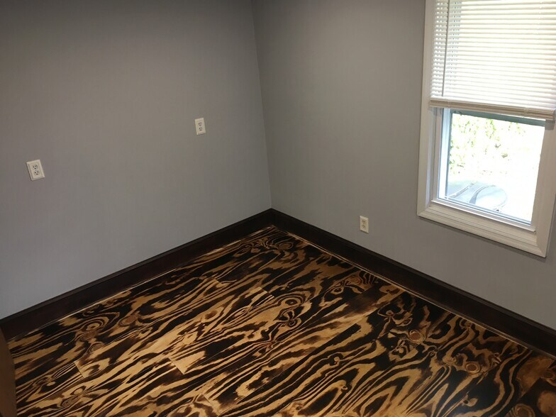 More Photos Of 624 E Girard Ave, Philadelphia Office Residential For Lease