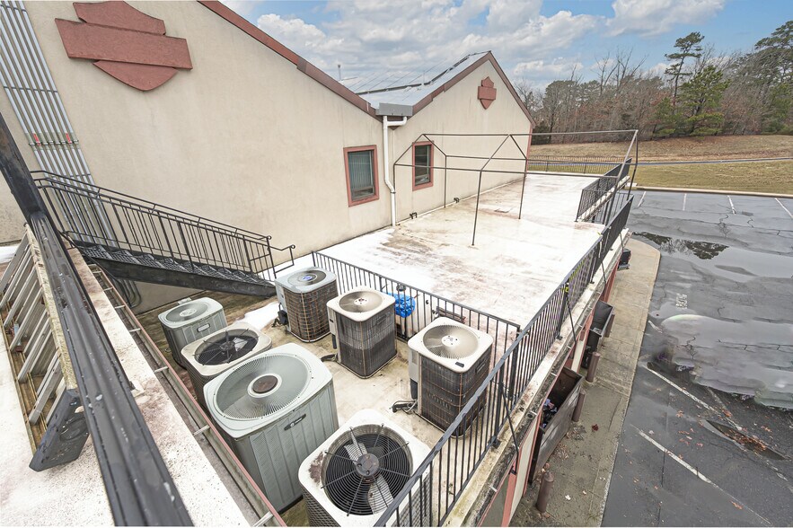 More Photos Of 219 E White Horse Pike, Galloway Health Club For Sale