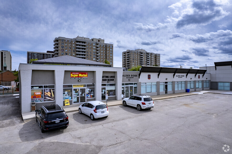 Primary Photo Of 25 Kings Cross Rd, Brampton Health Club For Lease