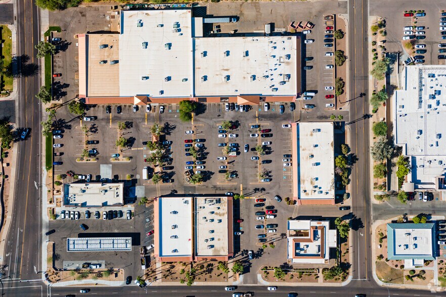 More Photos Of 10300-10320 N Scottsdale Rd, Scottsdale General Retail For Lease