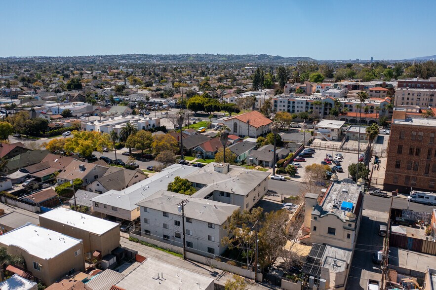 More Photos Of 2622 S Hobart Blvd, Los Angeles Apartments For Sale