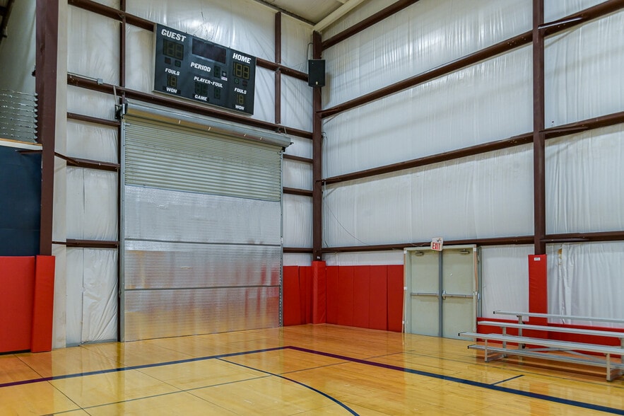 More Photos Of 4100 AL Highway 69, Guntersville Sports And Entertainment For Sale