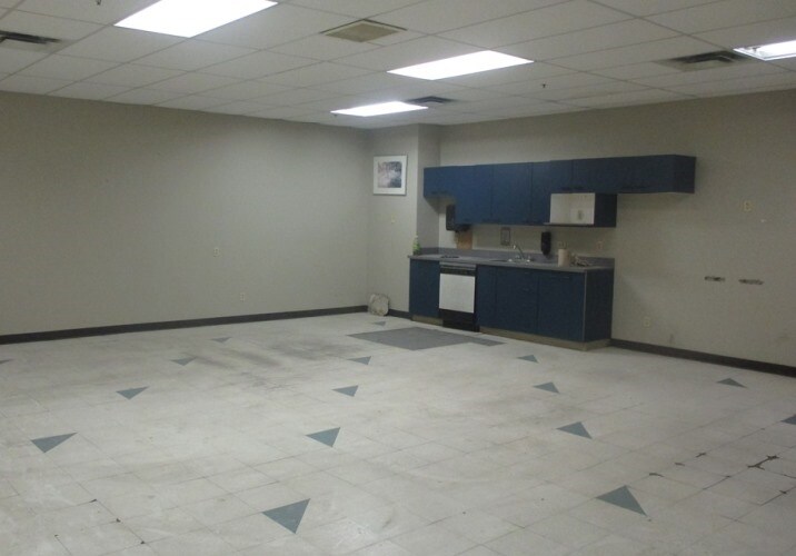 More Photos Of 1324 36th Ave NE, Calgary Warehouse For Sale