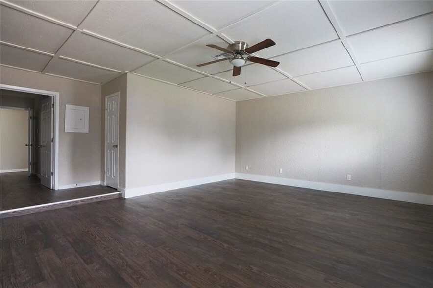 More Photos Of 1410 Ransom St, Pflugerville Office Residential For Lease