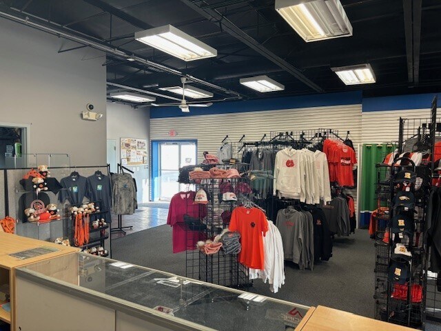 More Photos Of 620 W Grand River Ave, Brighton Freestanding For Lease