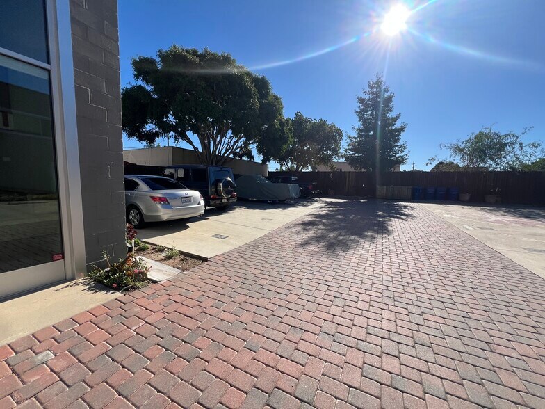 More Photos Of 310 E Haley St, Santa Barbara Loft Creative Space For Lease