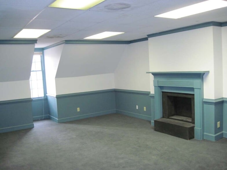 More Photos Of 1225 Johnson Ferry Rd, Marietta Medical For Lease