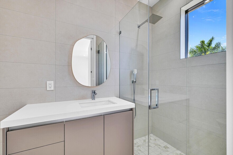 More Photos Of 1233 NE 12th Ave, Fort Lauderdale Apartments For Sale