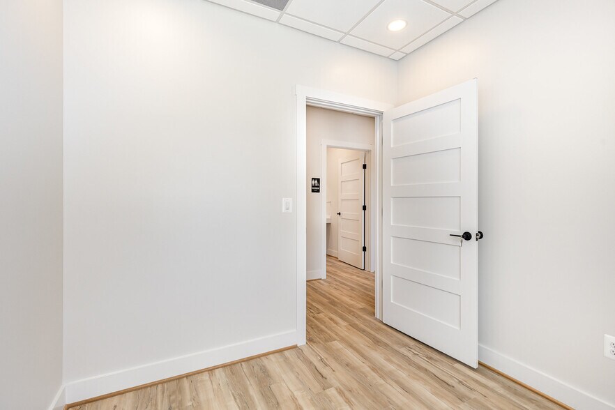 More Photos Of 9124 Courthouse Rd, Spotsylvania Office For Lease