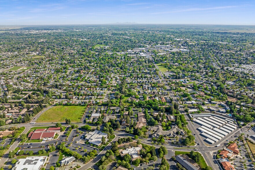 More Photos Of 1367 E Lassen Ave, Chico Office For Sale