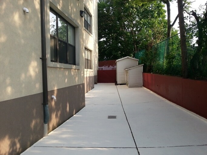 More Photos Of 189-191 Hunterdon St, Newark Apartments For Sale