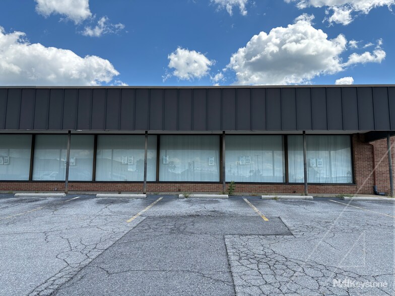 More Photos Of 2101 Centre Ave, Reading Storefront Retail Office For Lease