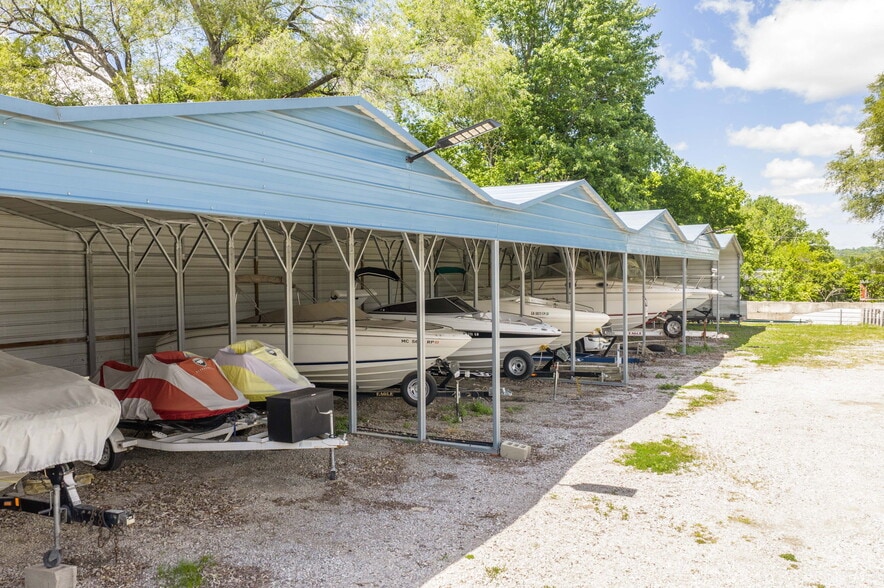 More Photos Of 4255 Kellogg Ave, Cincinnati Self Storage For Sale