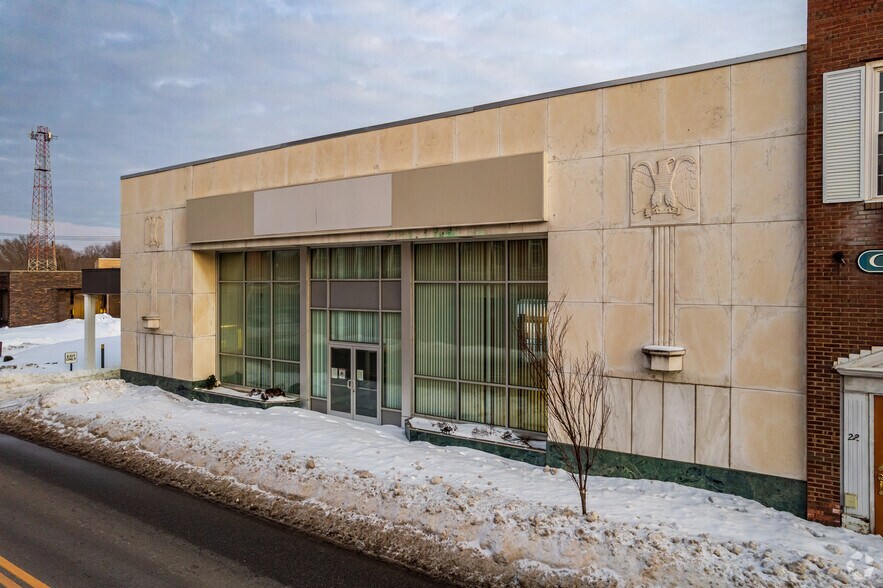 More Photos Of 30 E Main St, Geneva General Retail For Lease