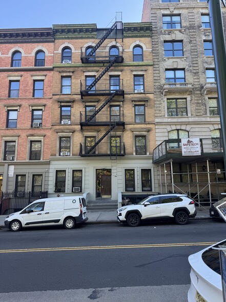 Primary Photo Of 280 Manhattan Ave, New York Apartments For Sale