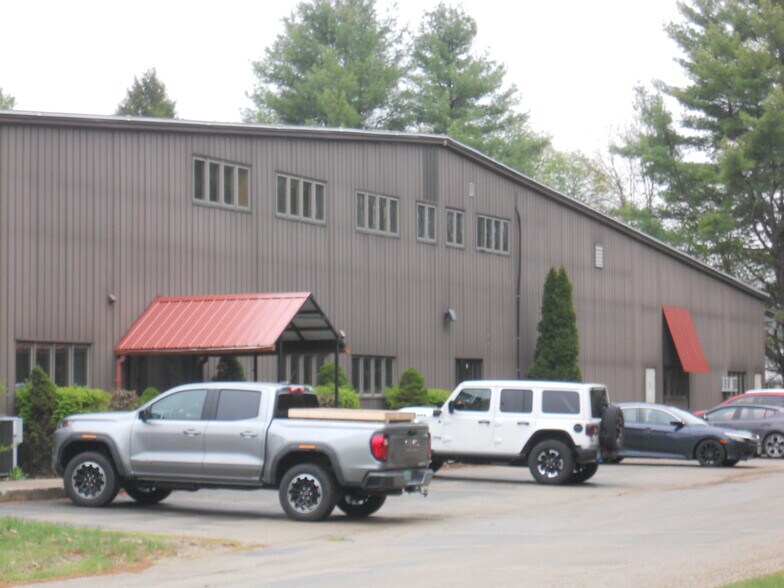 More Photos Of 10 Precision Dr, North Springfield Industrial For Lease