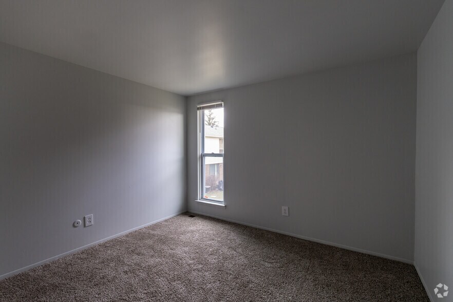 More Photos Of 5238 Dunn Hill Dr, Grand Blanc Apartments For Sale