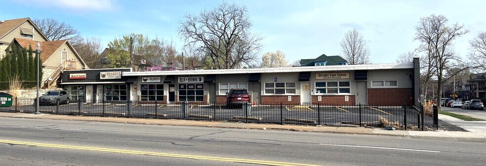 Primary Photo Of 100-108 W 39th St, Kansas City Storefront Retail Office For Lease