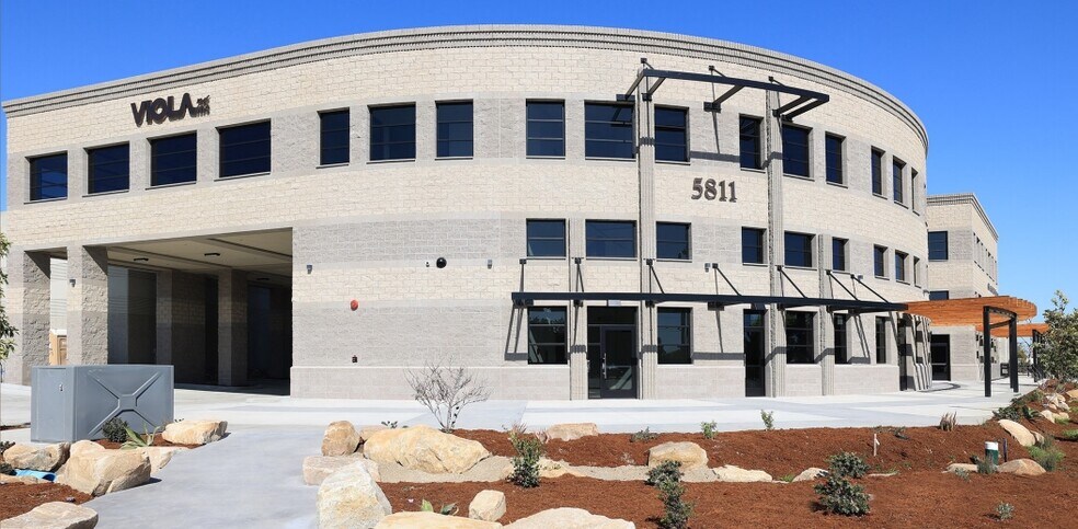 More Photos Of 5811 Olivas Park Dr, Ventura Flex For Lease