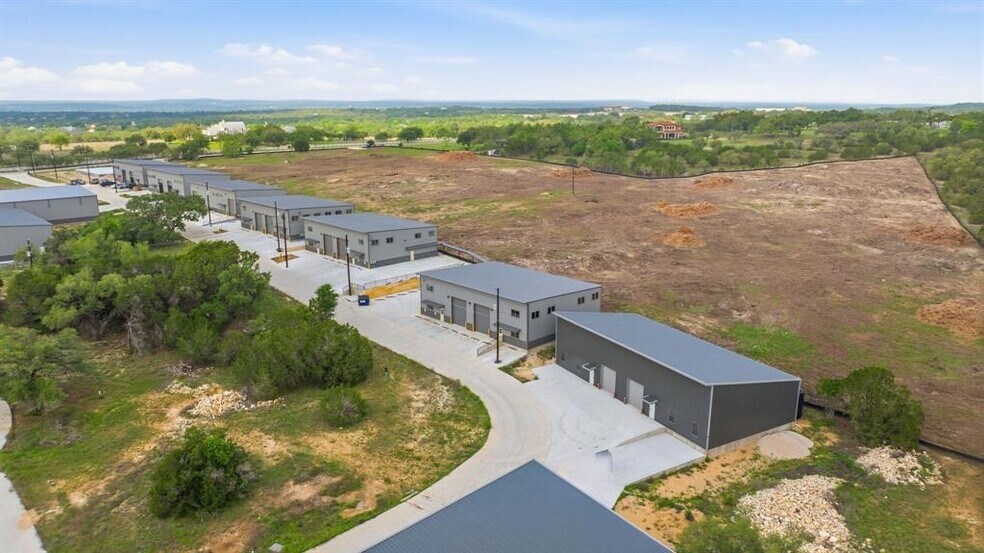 More Photos Of 10200 Darden Hill Rd, Austin Flex For Sale