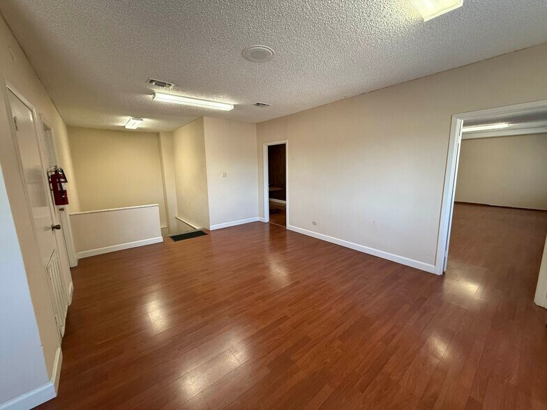 More Photos Of 16209 San Pedro Ave, San Antonio Industrial For Sale