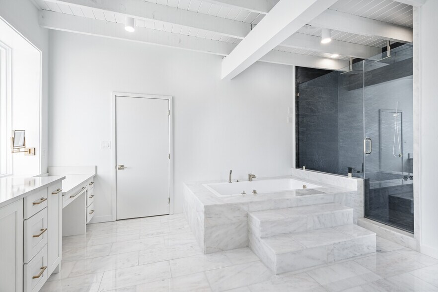 More Photos Of 3157 Tchoupitoulas St, New Orleans Service For Lease