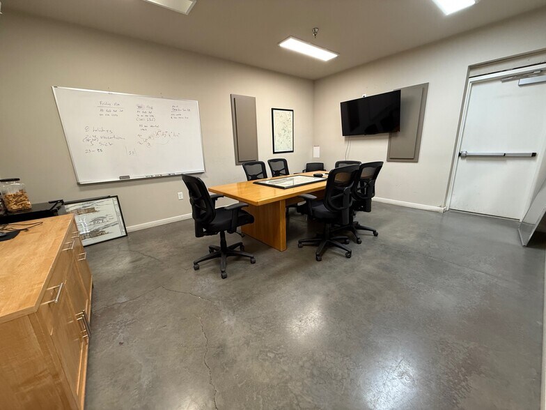 More Photos Of 224 Highway 246, Buellton Office For Lease