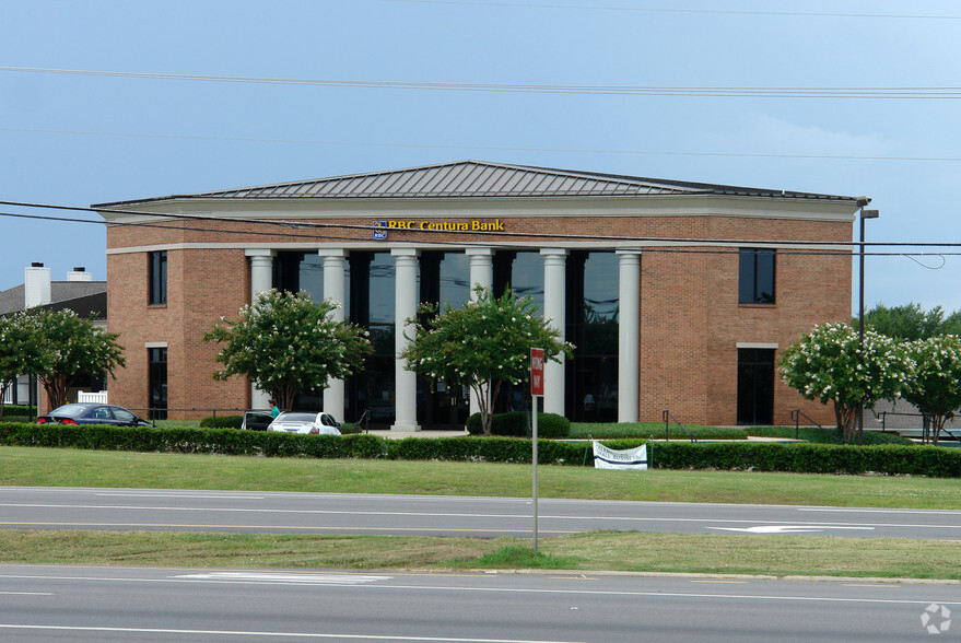 Primary Photo Of 2710 Taylor Rd, Montgomery Bank For Lease