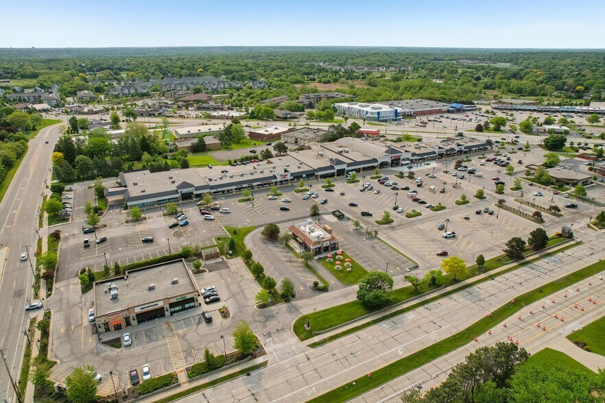 Primary Photo Of 3550-3636 S Moorland Rd, New Berlin Unknown For Lease