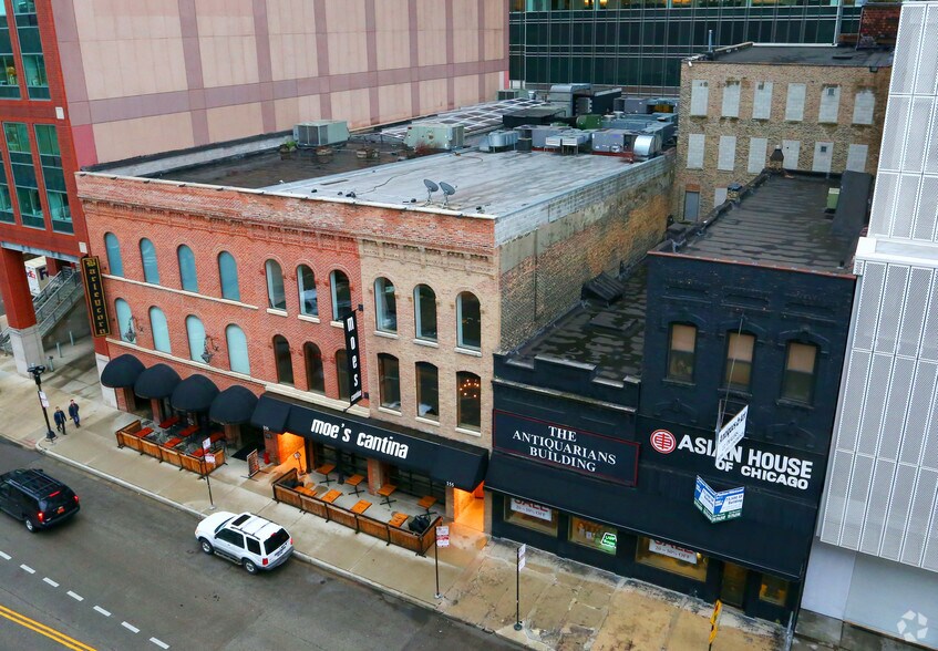 More Photos Of 159 W Kinzie St, Chicago Storefront For Sale